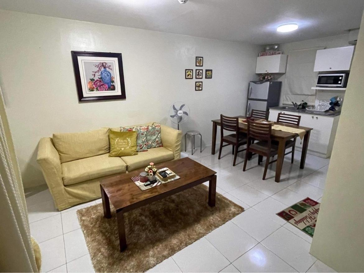 3 Bedrooms 3 Baths Victorian Style Townhouse Fully Furnished Batangas Dış mekan fotoğraf